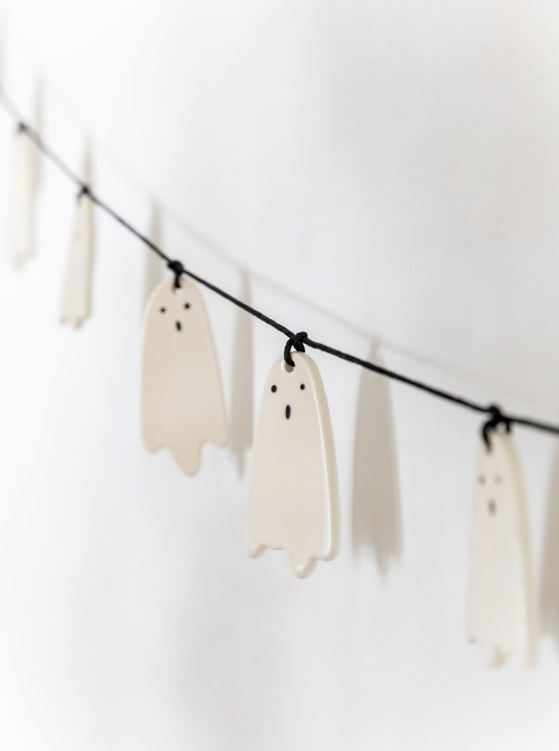 Ceramic Ghost Garland - HJDCR0260 - OS