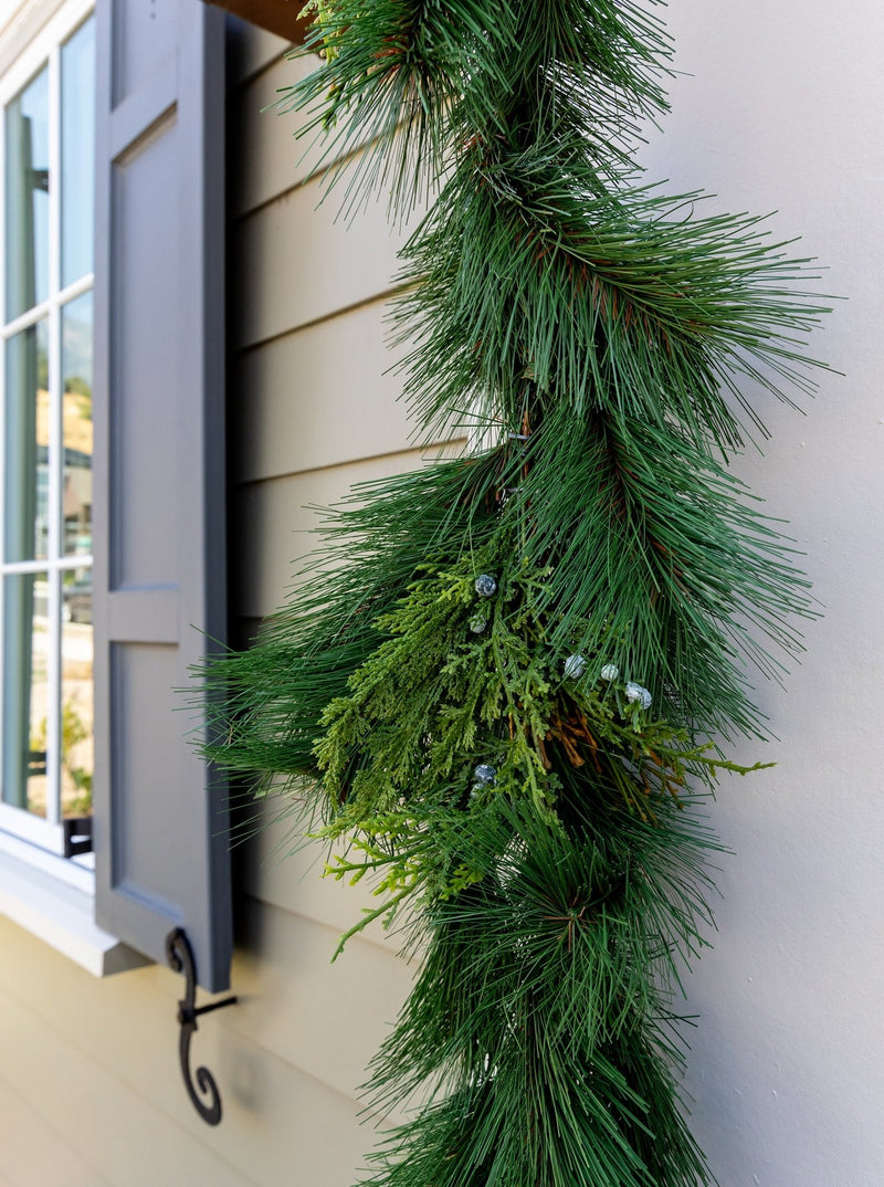 Faux 6' Mixed Pine & Juniper Garland - HJHOL0235 - BUN